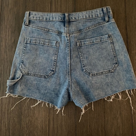 Wild Fable Women’s High Rise Denim Shorts. Size Small. Excellent condition. - Picture 2 of 7